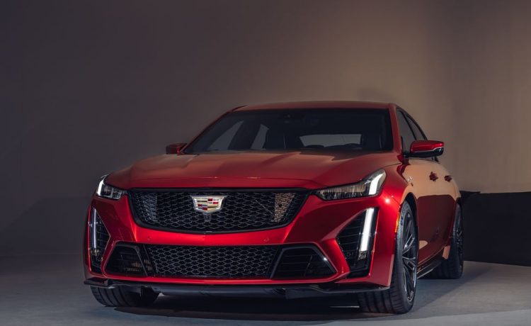 الجميح تعلن قرب تقديم مجموعة VSeries blackwing في السعودية