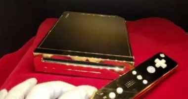 شاهد نسخة Nintendo Wii المطلية بالذهب المخصصة للملكة البريطانية إليزابيث