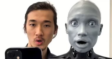 وظائف الرسامين فى أمان.. روبوت أكثر تقدمًا فى العالم يفشل فى إنشاء عمل فنى