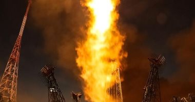 الصين تطلق مركبة فضائية مأهولة