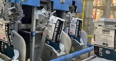 افتتاح أول مصنع يعمل بالروبوتات فى العراق