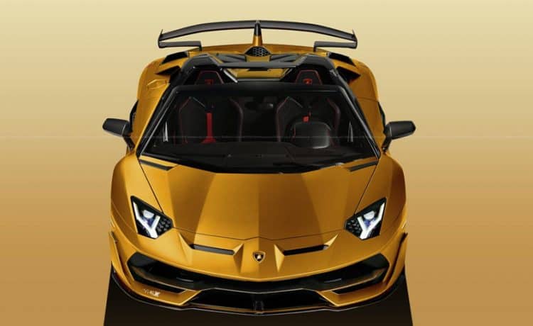 لامبورجيني أفينتادور SVJ تأتي بدون سقف في جنيف 2019