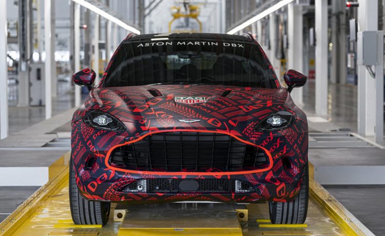 أستون مارتن تقترب من تقديم أول سياراتها متعددة الاستخدامات