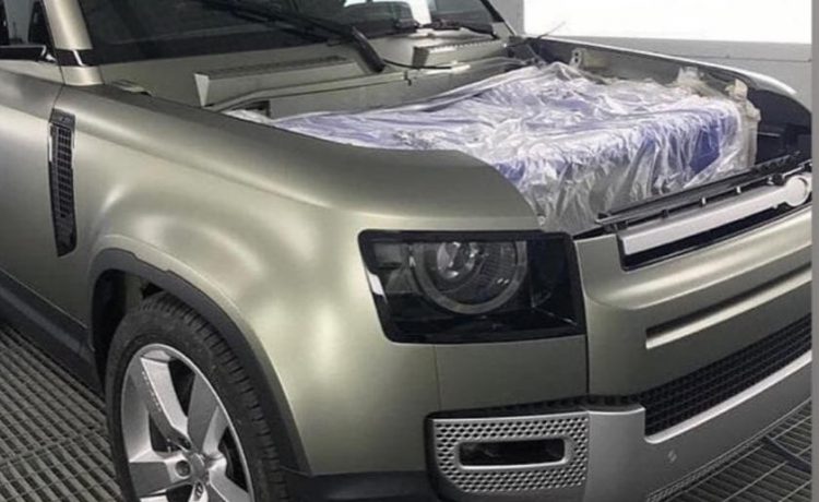 كشف معلومات عن لاندروفر ديفندر الجديدة قبل تقديمها