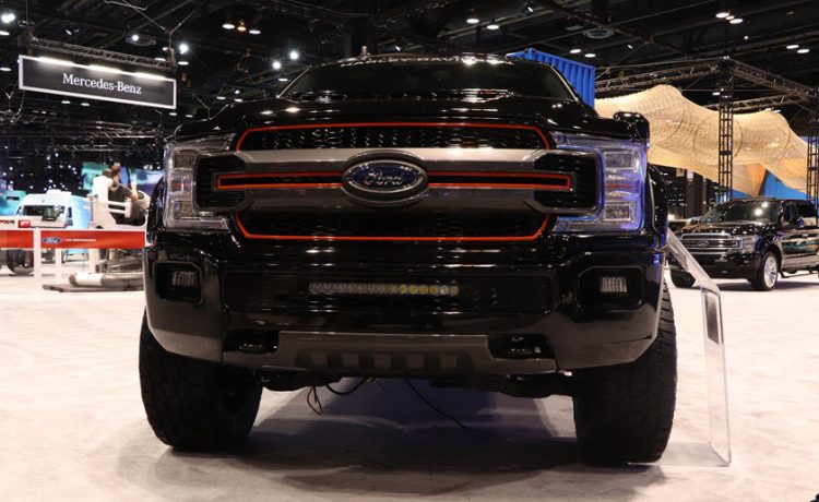 فورد F150 هارلي ديفيدسون تصدم شيكاغو بـ 700 حصان