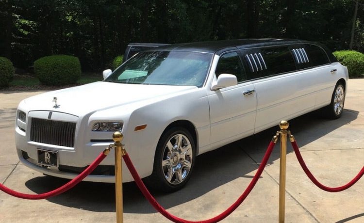 رولزرويس ليموزين مقلدة بسعر أقل من تسلا Model 3