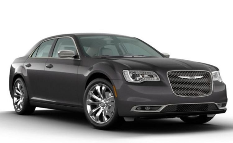 كرايسلر 300 موديل تحصل على باقة كروم جديدة فاخرة