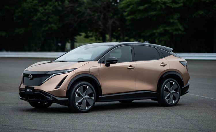 نيسان أريا 2022 تحتفظ بتصميم الموديل التجريبي وتأتي بقوة 389 حصان