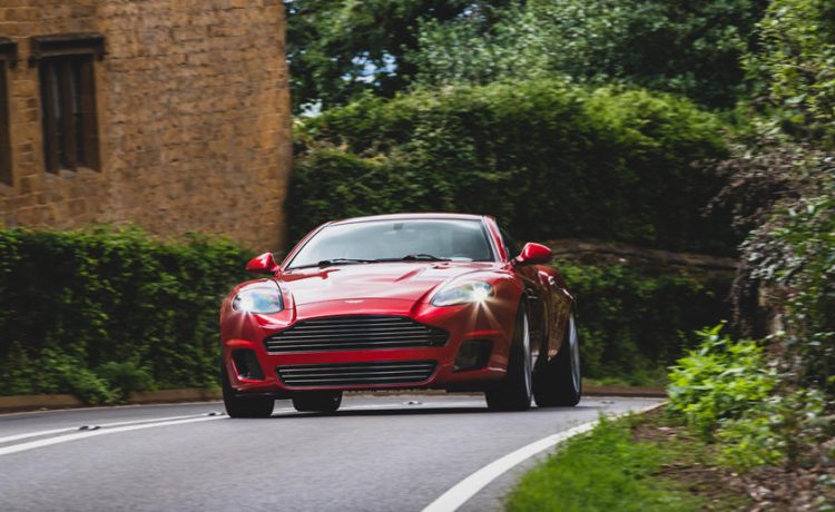 أستون مارتن فانكويش تعود بتصميم حاد وبقوة 580 حصان