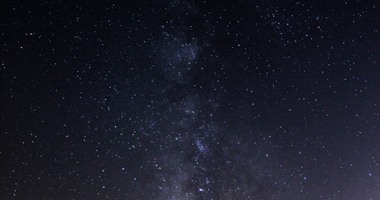 موجات راديو غامضة قادمة من مجرة درب التبانة تحيّر العلماء.. تفاصيل