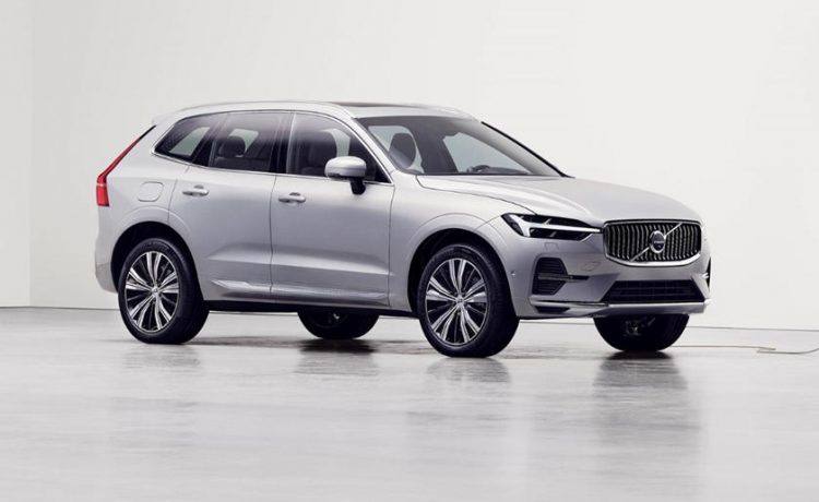 فولفو XC60 2022 تنطلق بشكل أكثر جرأة ونظام ترفيهي أكثر ذكاءً