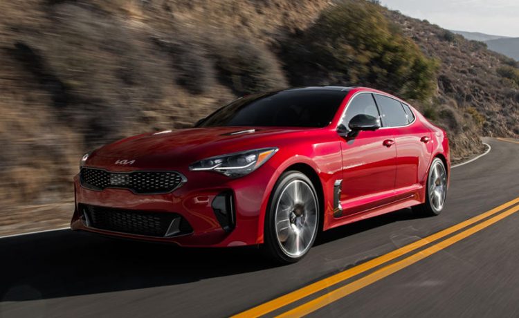 كيا ستينجر 2022 تقدم رسمياً بمحرك جديد بقوة 300 حصان وتصميم محسّن