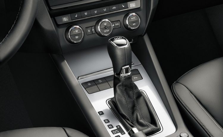 القير الأوتوماتيكي .. عيوب ومميزات أشهر الأنواع