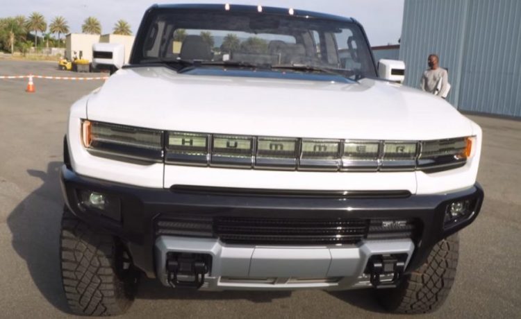 فيديو : جي إم سي هامر إيديشن 1 الكهربائية تظهر لأول مرة في الشوارع