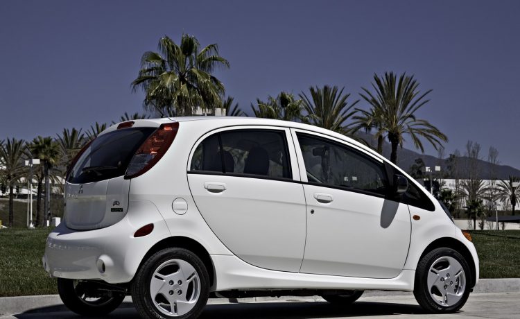 ميتسوبيشي توقف انتاج سيارة المدينة الكهربائية iMiEV بعد 11 عام من الانتاج