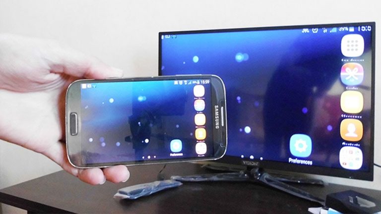 كيفية توصيل الجوال بالتلفزيون بدون وصلة