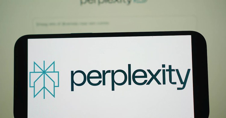 Perplexity تطلق متصفح Comet الذكي مجانًا