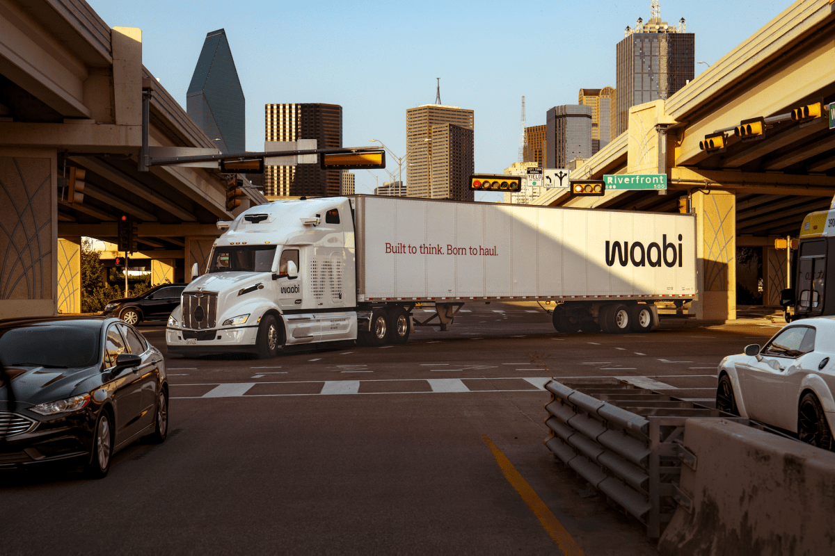 شركة Waabi تجمع مليار دولار وتتعاون مع Uber لنشر سيارات الأجرة ذاتية القيادة