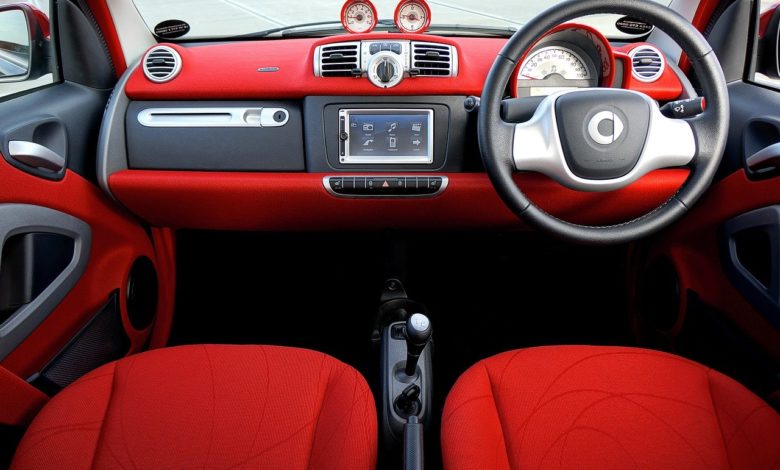 كيفية تنظيف فرش السيارة القماش