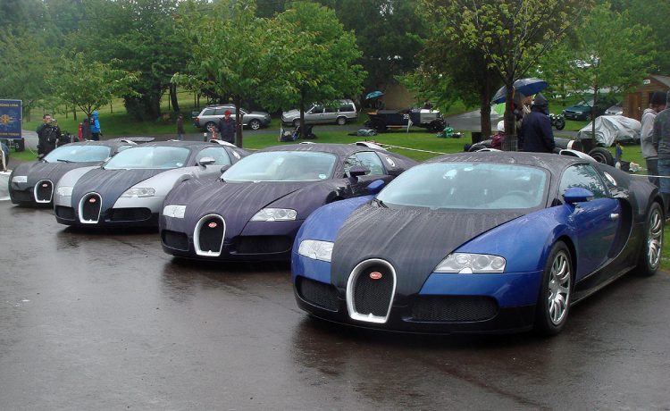 لماذا انتقلت بوجاتي من الألمنيوم إلى التيتانيوم بشبك سياراتها؟