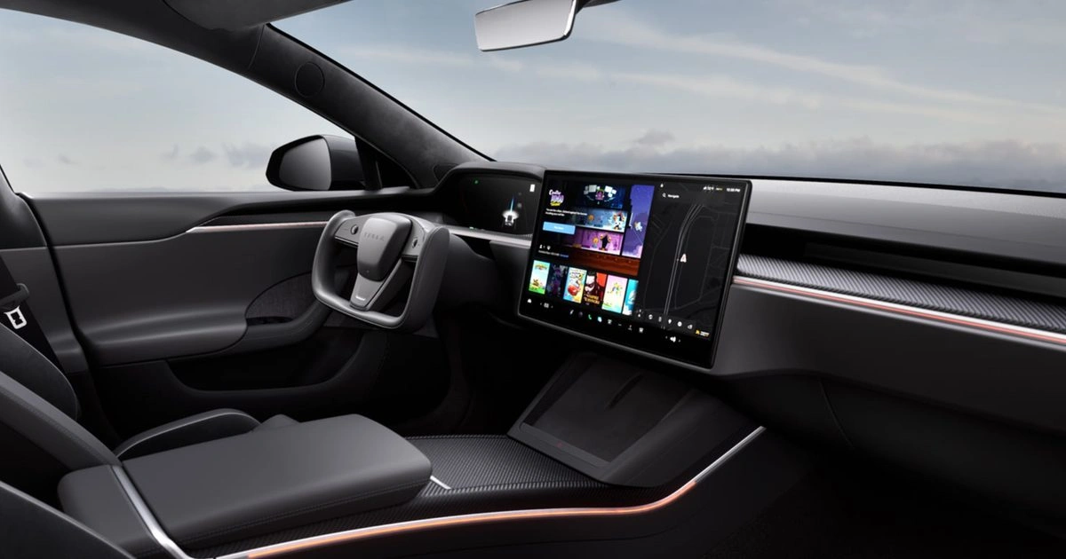 China's Steering Wheel Ban: Why Tesla's Yokes Face Extinction by 2027