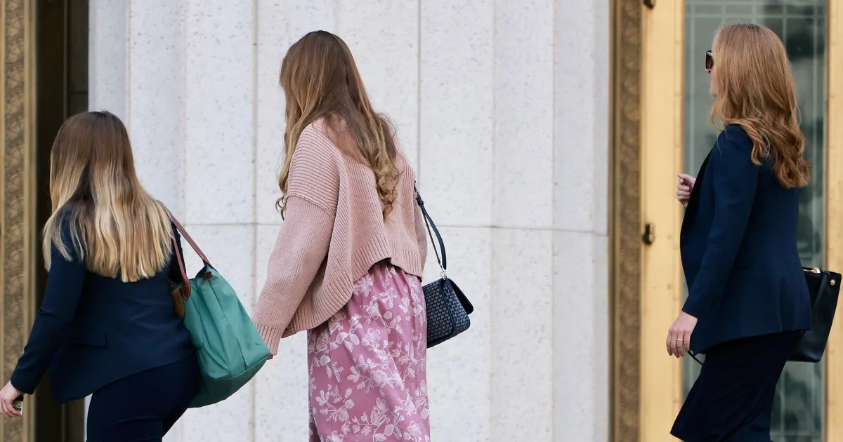 انتهاء المرافعات الختامية في محاكمة تاريخية حول إدمان وسائل التواصل الاجتماعي ضد Meta و YouTube