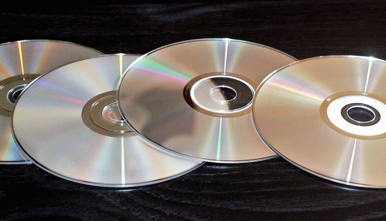 مزايا وعيوب أقراص الفيديو الرقمية DVD