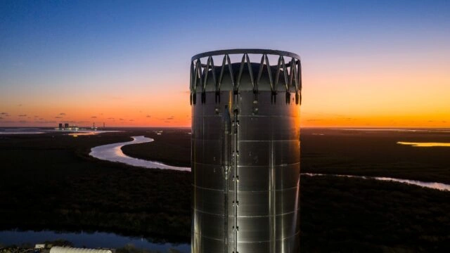 فايرفلاي تُعد صاروخ ألفا للرحلة السابعة: طريق إلى السبعة