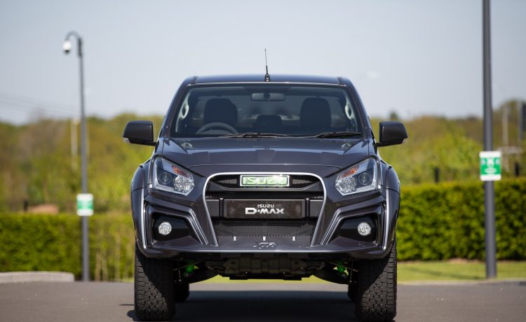 إيسوزو دي ماكس XTR Color Edition بأربعة ألوان مميزة