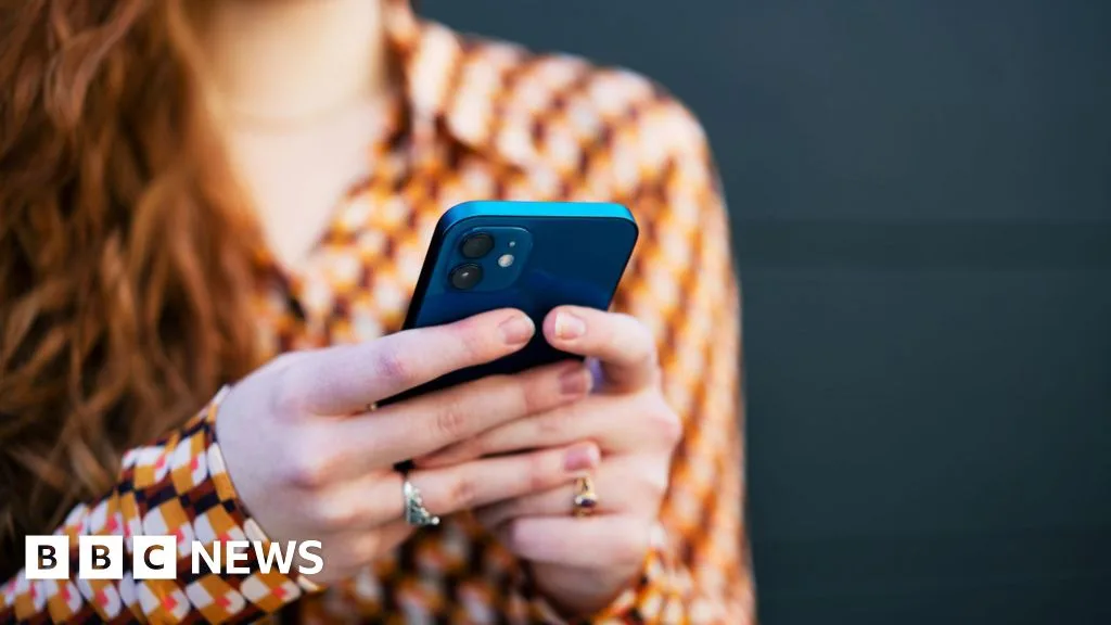 تراجع جذري في الخصوصية: شركة Meta تلغي التشفير الشامل في رسائل Instagram