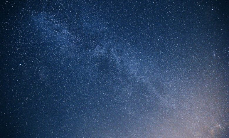 ما هي مراحل ولادة النجوم؟