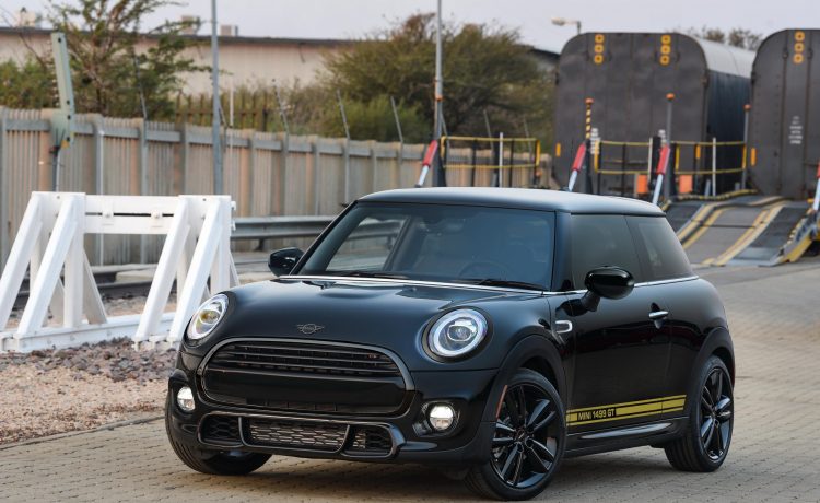 ميني تقدم نسخ كونتريمان اوكسفورد وكوبر 1499 جي تي الخاصة الجديدة