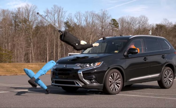 تعرف على أفضل السيارات المجهزة بأنظمة تفادي الاصطدام بالمشاة