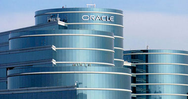 أوراكل تخفض مئات الوظائف فى وحدتها الصحية