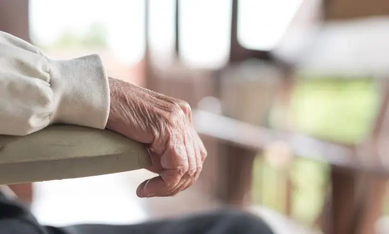 ما هو اليوم العالمي للتوعية بشأن إساءة معاملة المسنين؟