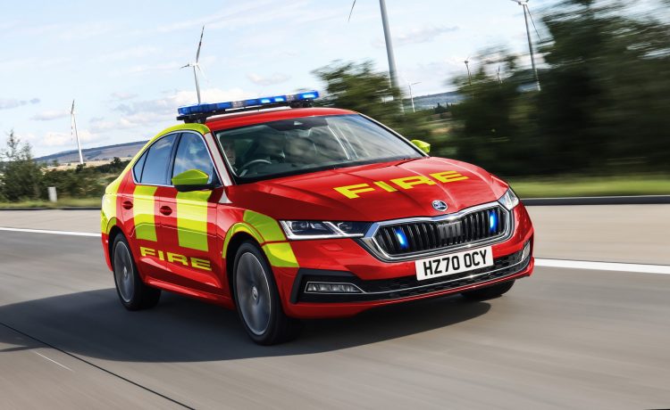 سكودا أوكتافيا vRS iV وأوكتافيا iV وسوبرب iV ينضمون لأسطول الشرطة الانجليزي