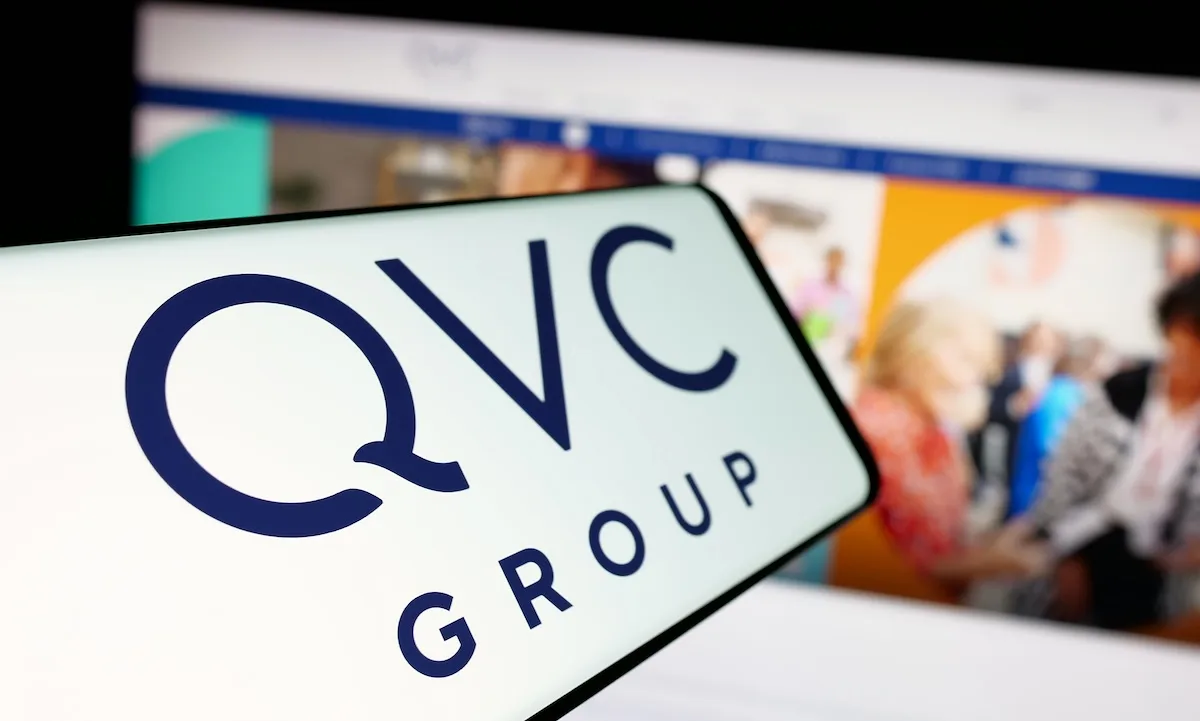 إفلاس شركة QVC: كيف أسست الشبكة الأصلية لمتجر تيك توك قواعد التجارة الاجتماعية