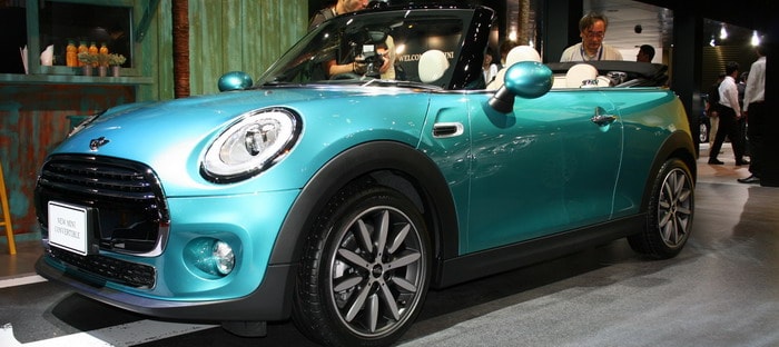 ميني كوبر المكشوفة تظهر بدون سقف في معرض طوكيو الدولي للسيارات