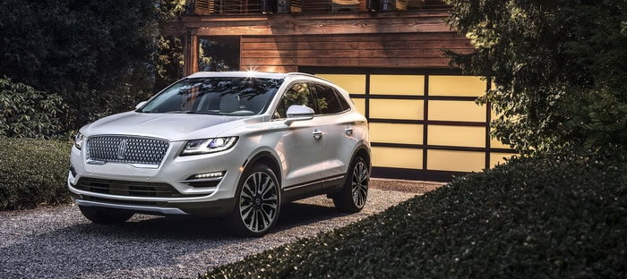 لينكولن MKC موديل 2019 أعلى في السعر 640 دولار من السابق