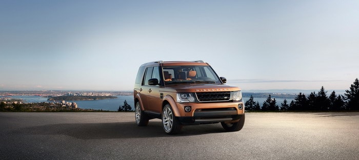 لاندروفر تجدد دماء ديسكفري من خلال نسختي لاندمارك وجرافيتي الخاصتين