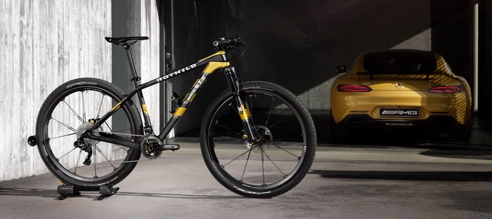 لقاء خاص بين دراجة BMW MBike المحدودة ودراجة مرسيدس الجبلية بوحي AMGGT