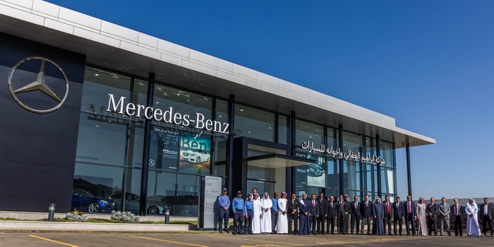 إبراهيم الجفالي وإخوانه للسيارات تفتتح معرض جديد لمرسيدسبنز في أبها
