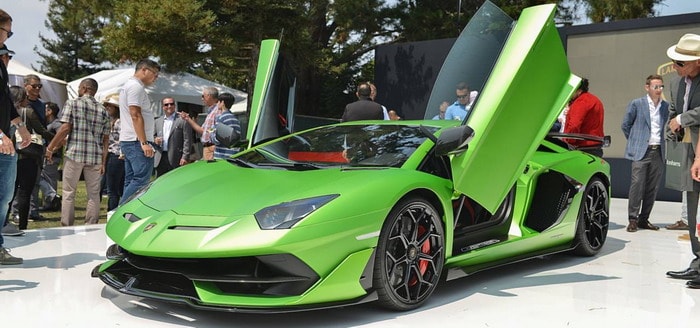 فيديو : 14 دقيقة مع لامبورجيني أفينتادور SVJ 63