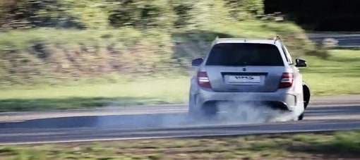 فيديو: مرسيدس C63 AMG واجن بقوة أكثر من 700 حصان تستعرض مهاراتها في الدريفت