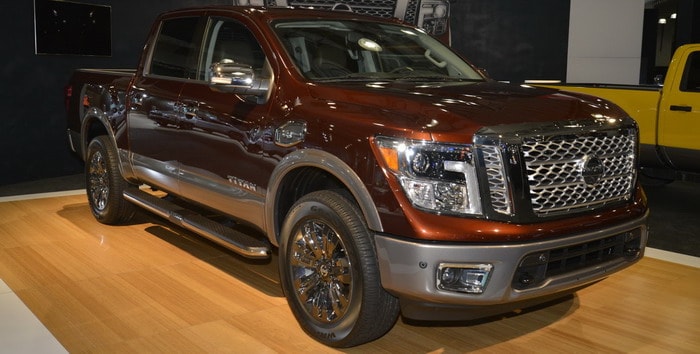 نيسان تيتان Crew Cab 2017 تثير ضجة باصداري Halfton وXD للحاق بالمنافسة
