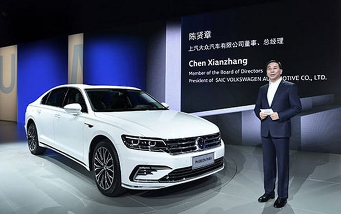 فولكس فاجن فيديون PHEV الجديدة تشعل الأجواء في شانغهاي 2017