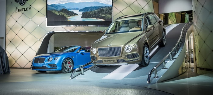 بنتلي Bentayga تخطف الأضواء من الجميع في فرانكفورت 2015