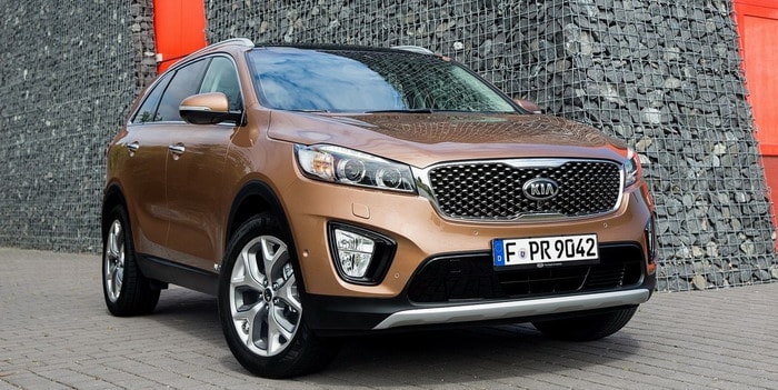 كيا سورينتو تنال جائزة اختيار الجمهور كسيارة العام في الشرق الأوسط