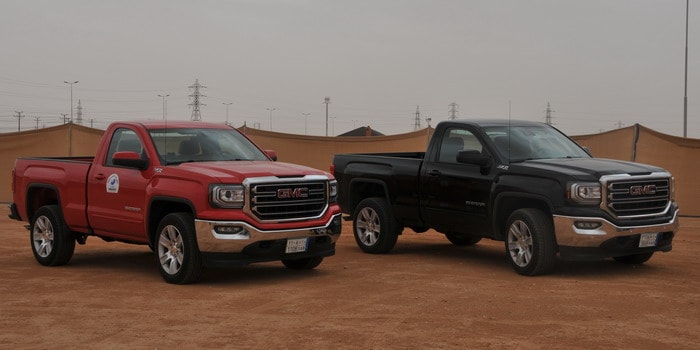 جي إم سي? سييرا 2016 كاسحة الصحاري والكثبان