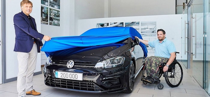 فولكس فاجن تبيع 200 ألف سيارة جولف R في بريطانيا